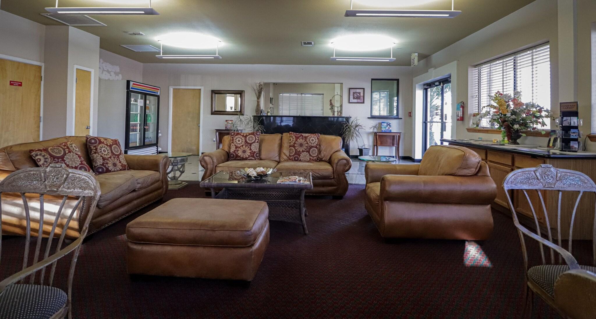 University Inn & Suites San Antonio - photo 30