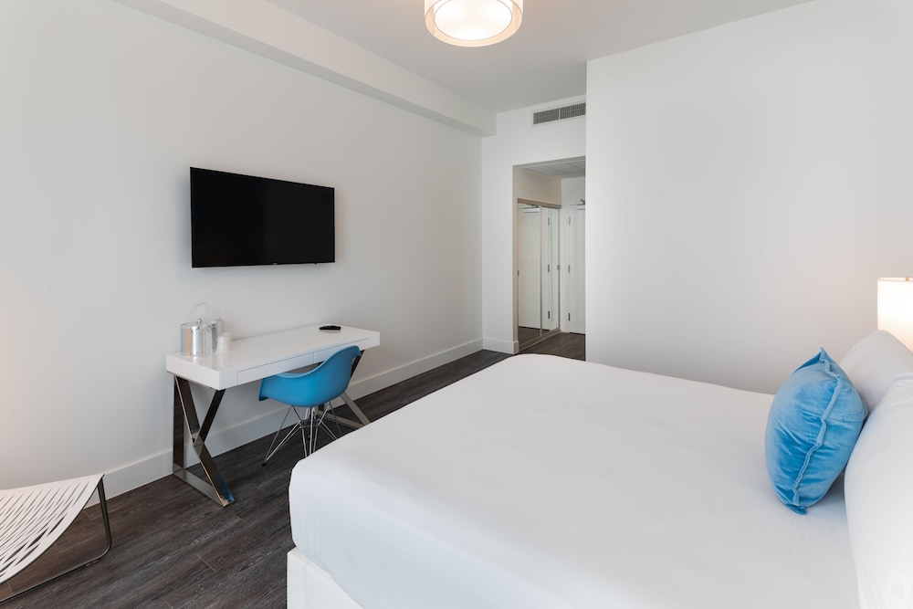 President Hotel - photo 92