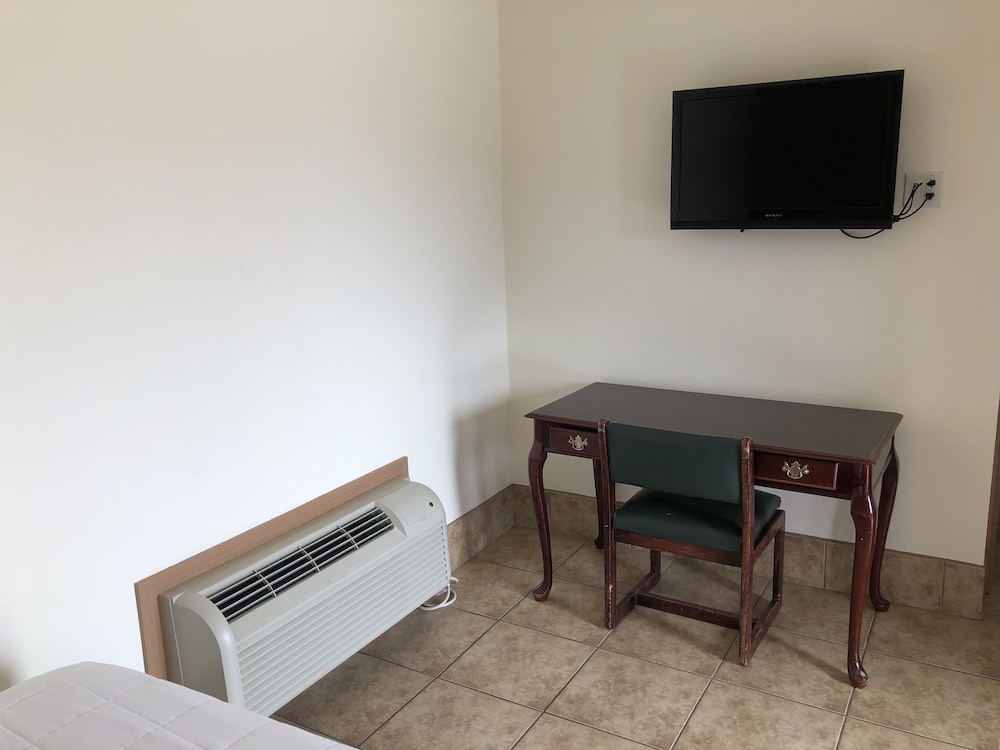 Topper Motel - photo 9