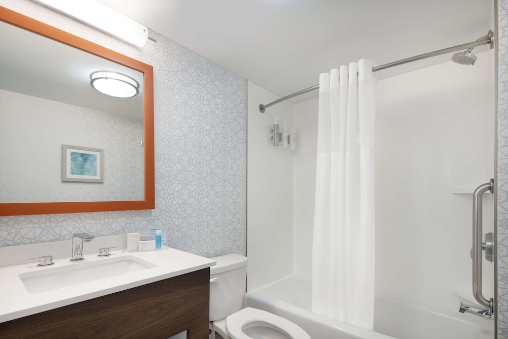 Hampton Inn & Suites Myrtle Beach Oceanfront - photo 46