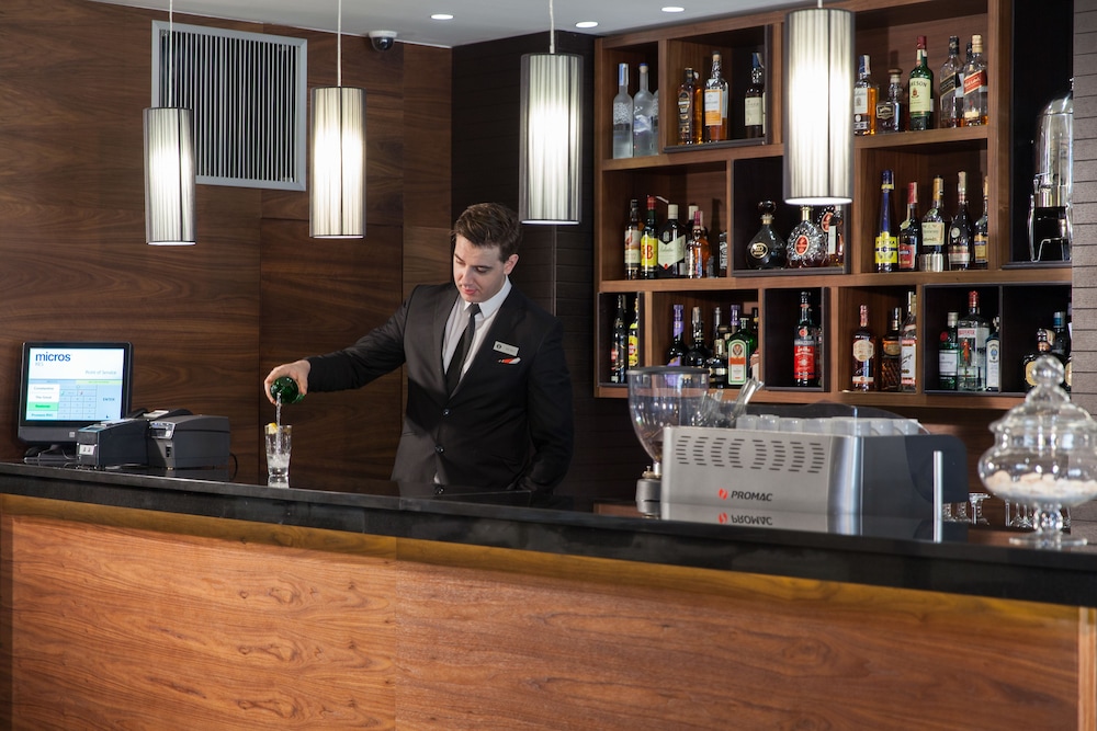 מזון ומשקאות