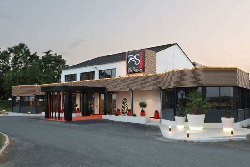 Le Relais Saint Jacques — hotel in Deols