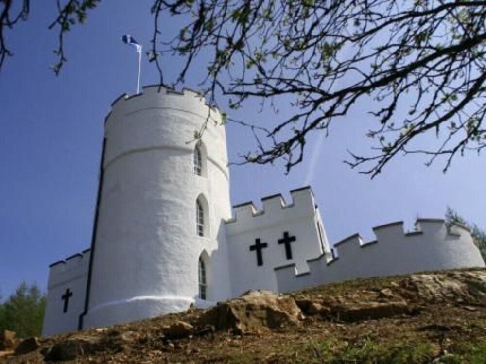 White Tower Castle — hotel in Aberfeldy