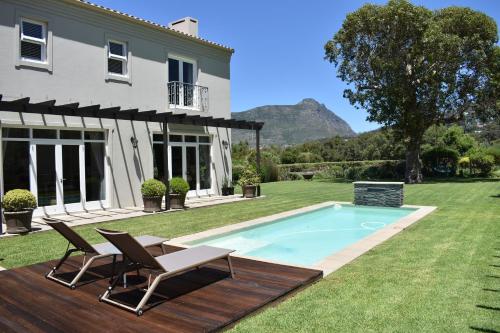 Mountain view home in exclusive security estate Hout Bay Cape Town