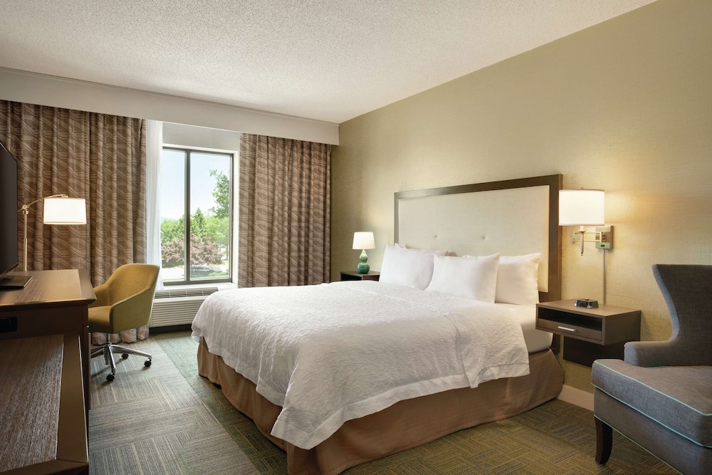 Hampton Inn Reading Wyomissing - photo 17