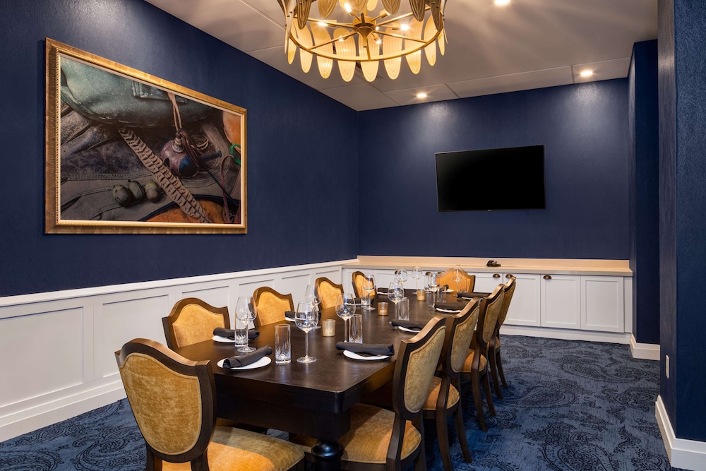 The Peregrine Omaha Downtown Curio Collection by Hilton - photo 62