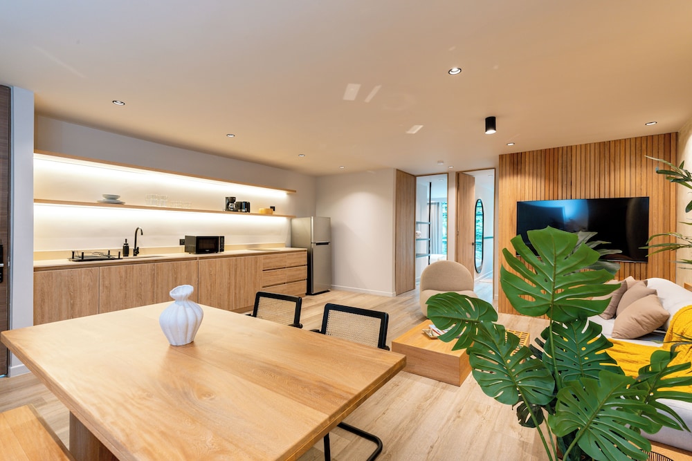 Spot Building - last minute hotel in Medellin