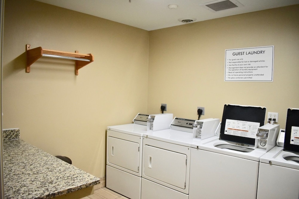 MainStay Suites Cedar Rapids North Marion - photo 49