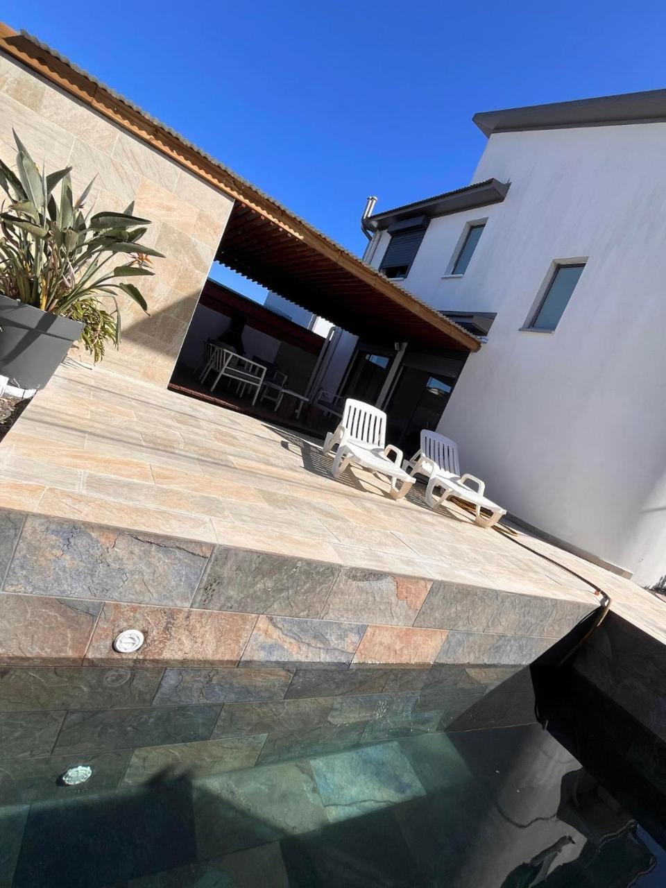 Eau clair de lune les lianes in Saint-Joseph, Réunion