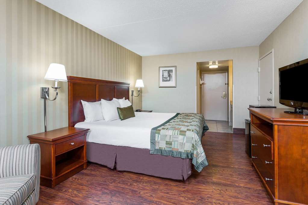Days Inn by Wyndham Westminster - photo 18