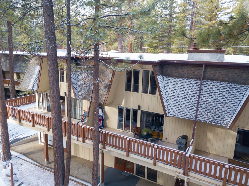 Birchwood by Avantstay Mountain Home 5 minutes From Diamond Peak Ski Resort Incline Village - photo 16