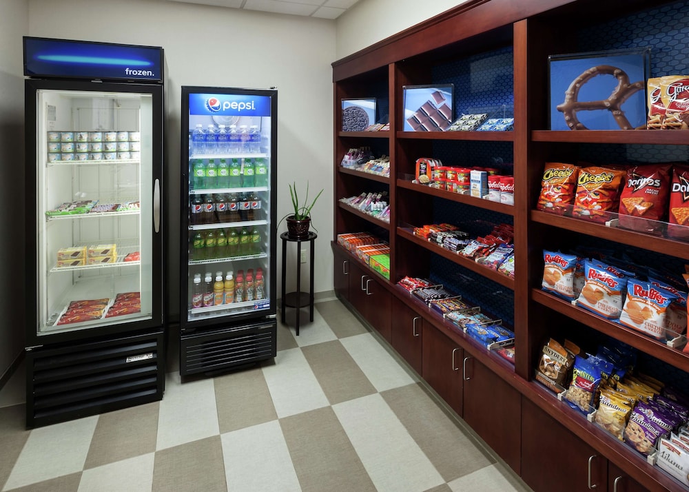 Hampton Inn & Suites Westford Chelmsford - photo 31