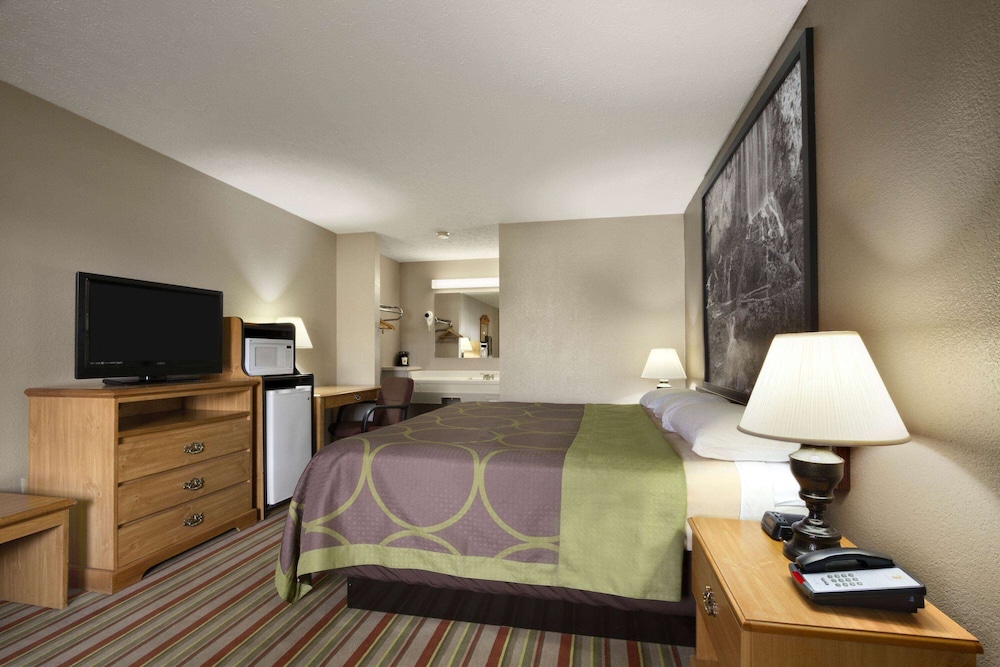 Super 8 by Wyndham Fort Chiswell Wytheville Area - photo 27
