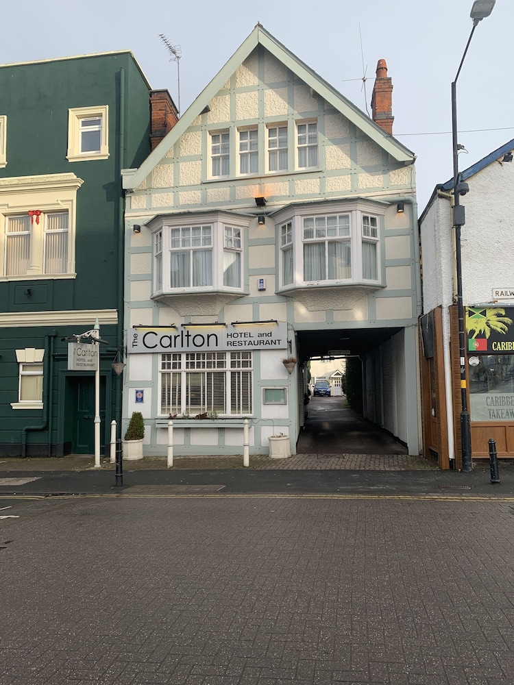 The Carlton — Rugby — photo 5