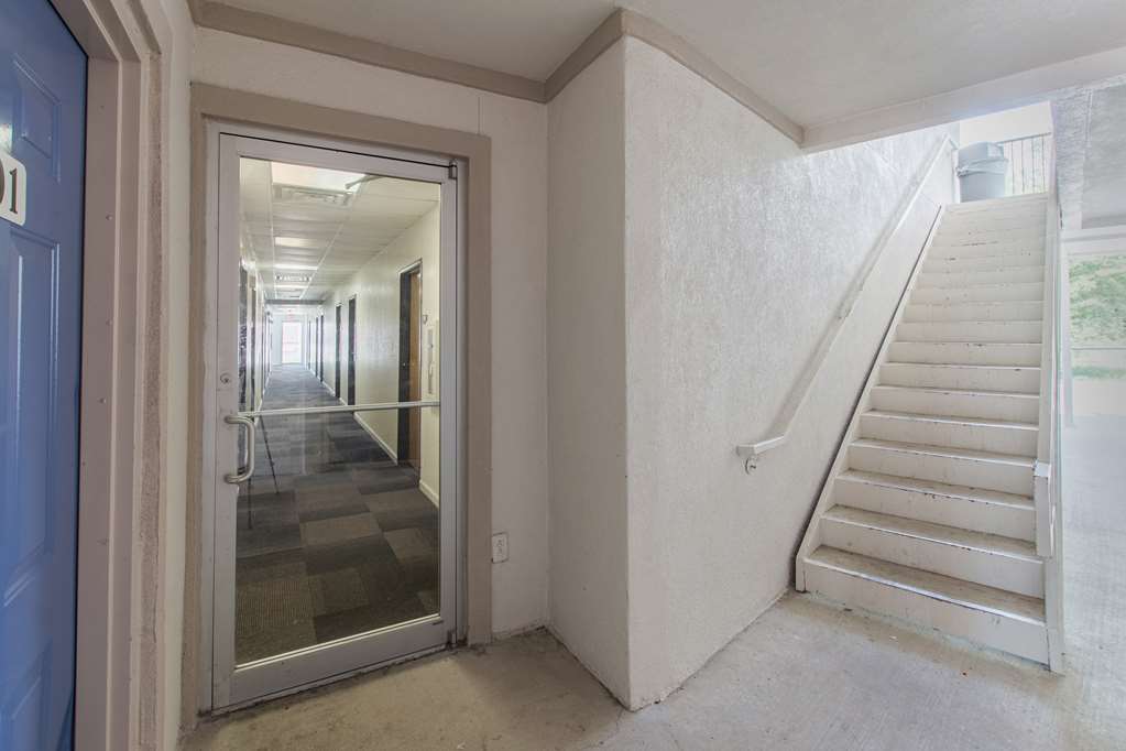 Motel6 Hutchins TX - photo 30