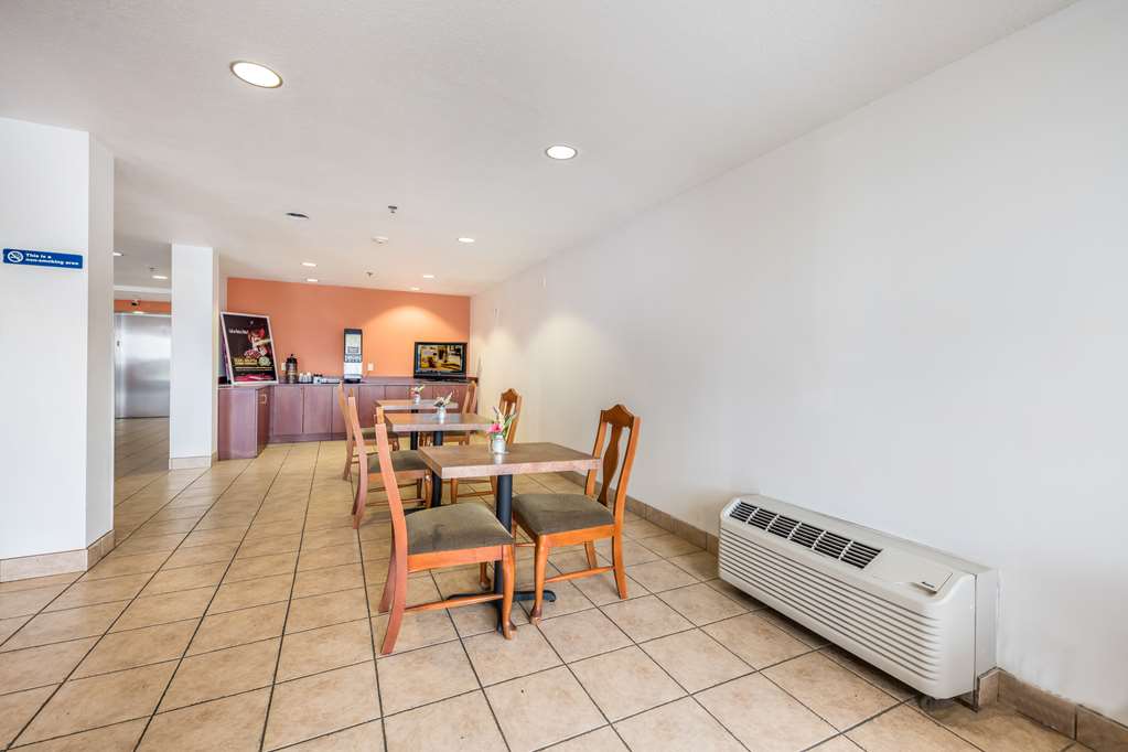 Americas Best Value Inn & Suites Brunswick - photo 27