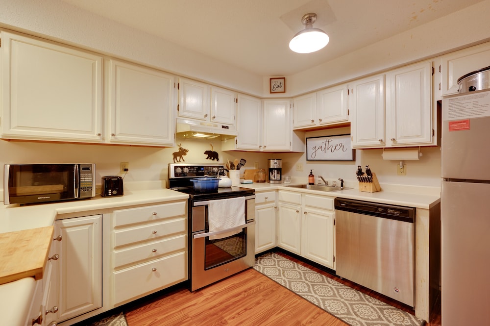 Lincoln Condo 2 Mi to Loon Mountain Resort - photo 10