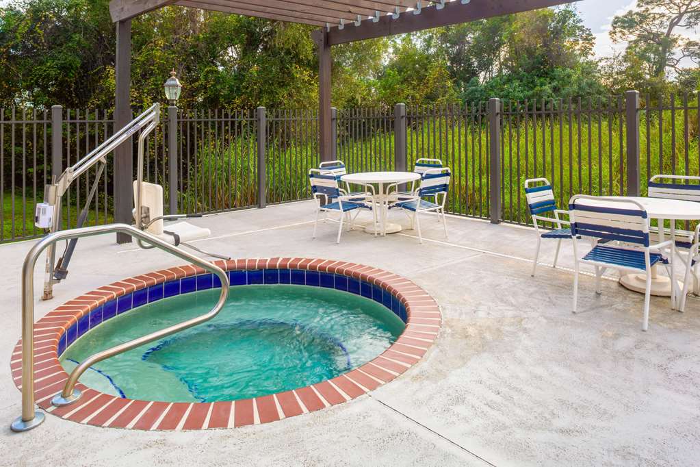 La Quinta Inn & Suites by Wyndham Sebring - photo 9