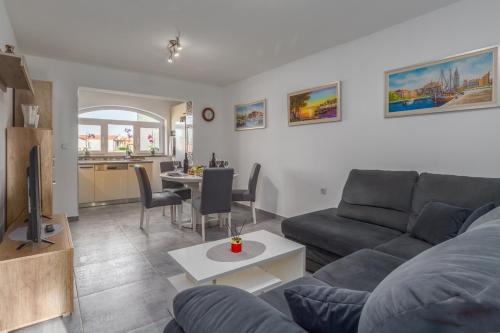 Apartman Daniel — 4-Star Luxury Hotel in Tar, Croatia