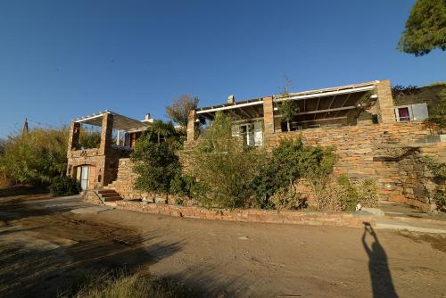 Koundouros Vacation Homes — 4-Star Luxury Hotel in Agios Andreas, Greece