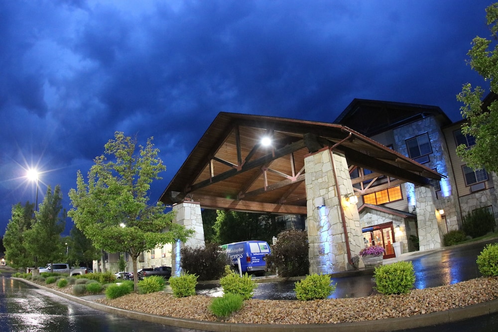 Holiday Inn Express & Suites Cheney by IHG - photo 39