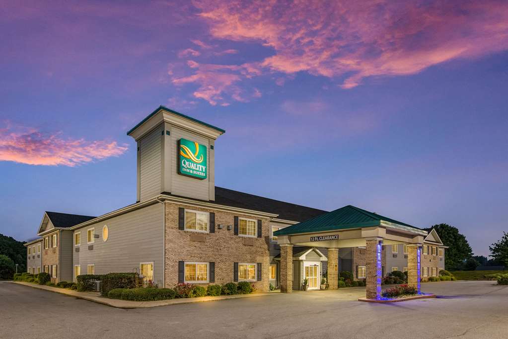 Quality Inn & Suites Hendersonville Flat Rock - photo 24