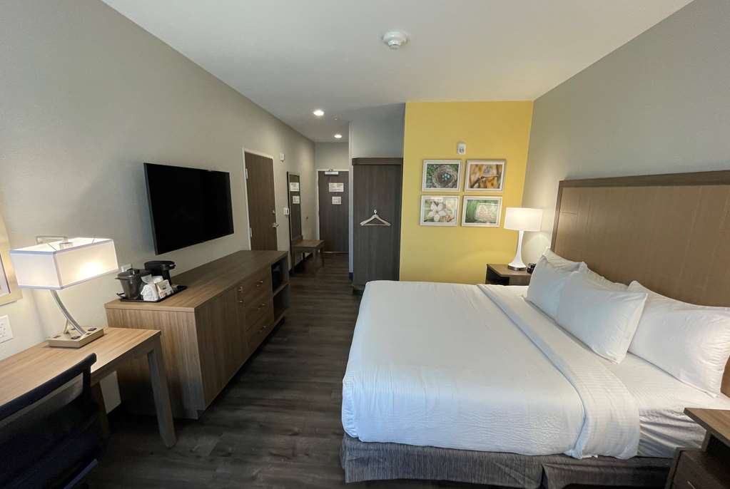 La Quinta Inn & Suites by Wyndham Valdosta - photo 20