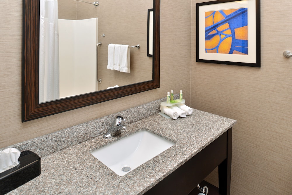 Holiday Inn Express St. Louis West O'Fallon by IHG - photo 34