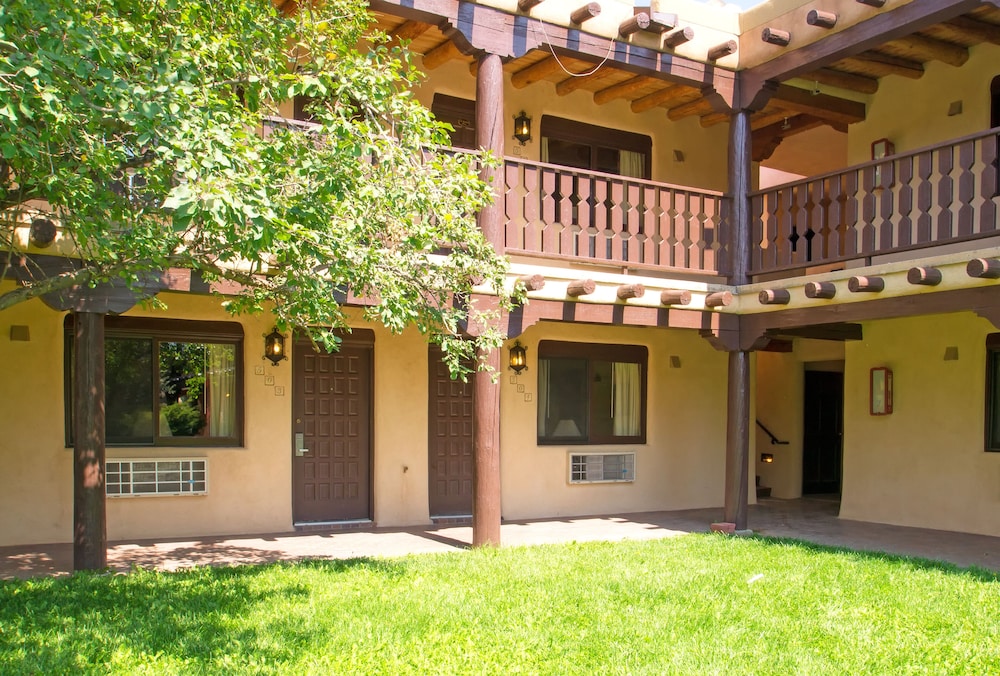 Sagebrush Inn & Suites - photo 54