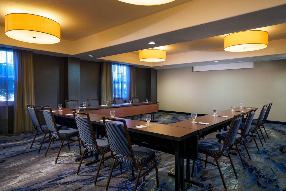 Fairfield Inn & Suites San Diego Old Town - photo 23