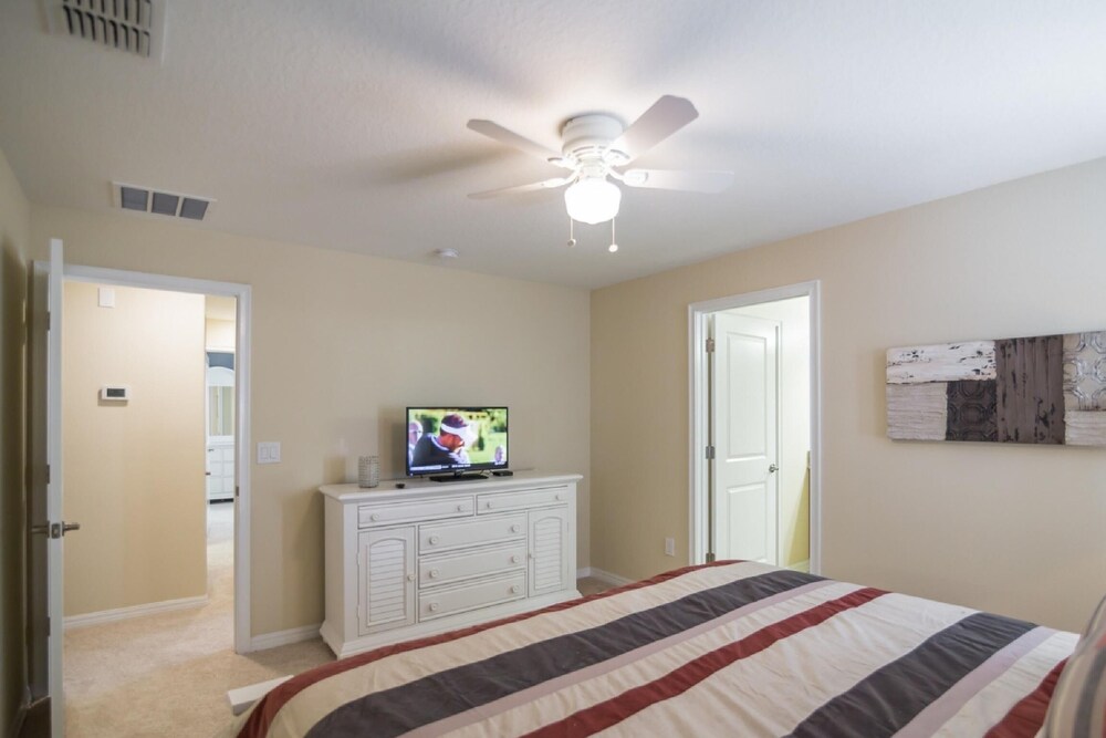 4882 Storey Lake - photo 14