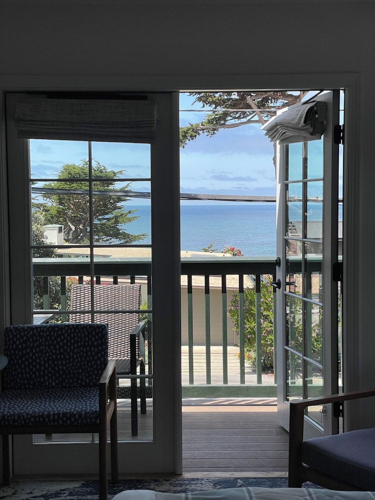 Carmel Beach Hotel - photo 20