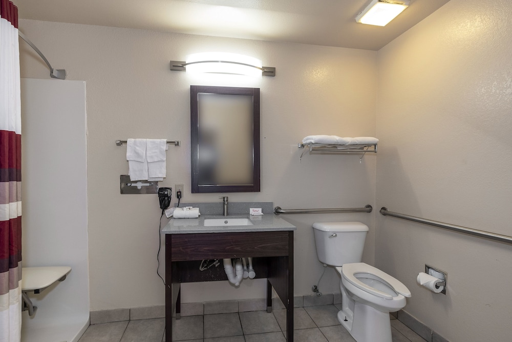 Red Roof Inn Valdosta University - photo 22