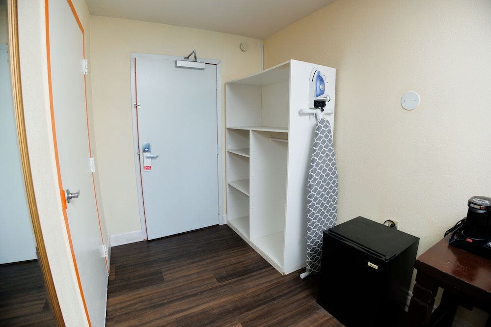 Garnet Inn & Suites Orlando - photo 28
