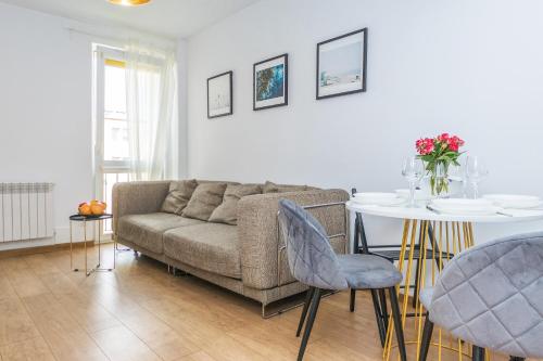 Hello Apartments Dworska LIGHT — 4-Star Luxury Hotel in Gdansk, Poland