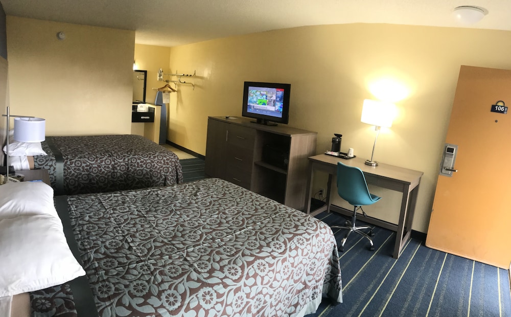 Days Inn by Wyndham Salem - photo 21