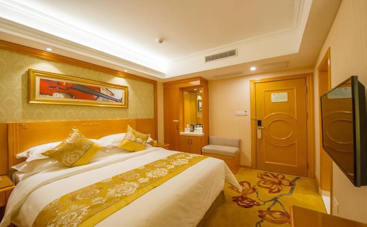 Vienna 3 Best Hotel Liuzhou Yuejiang Road — hotel in Liuzhou