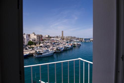 Art Apartment sea View — 4-Star Luxury Hotel in Monopoli, Italy