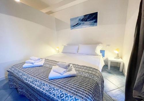 LaureLiving Holiday Home Residenza Milani — 4-Star Luxury Hotel in La Maddalena, Italy