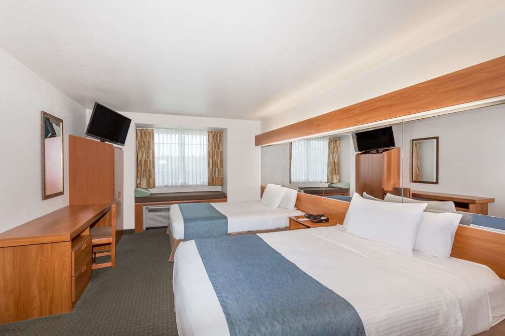 Microtel Inn & Suites by Wyndham Gulf Shores — hotel in Gulf Shores