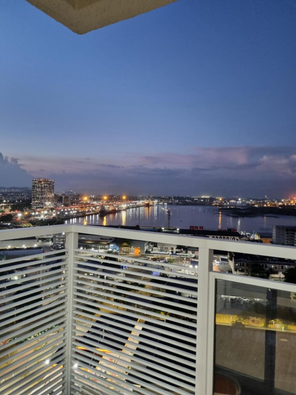 Relaxe Com Uma Vista Incrivel No Porto Maravilha — 4-Star Luxury Hotel in Rio De Janeiro, Brasil