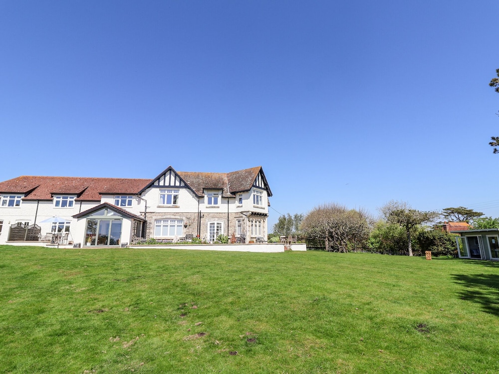 The Beach House — 4-Star Luxury Hotel in Seaton, United Kingdom
