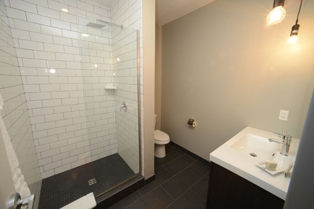 Hotel Kilbourne Downtown Sandusky - photo 23