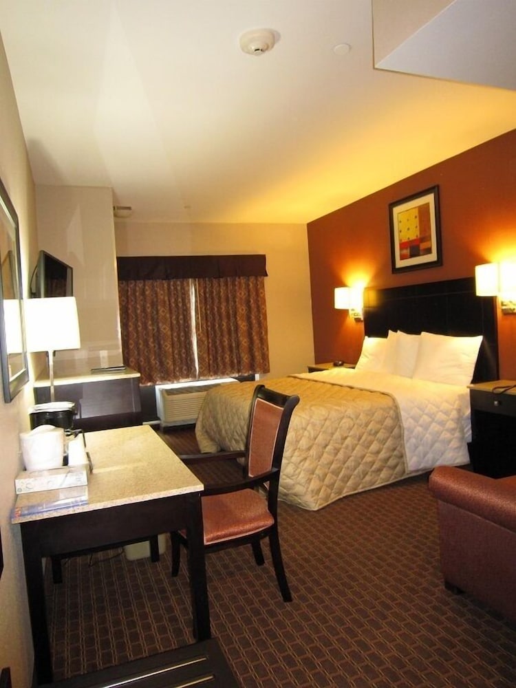 Red Carpet Inn And Suites Monmouth Jtc - photo 13