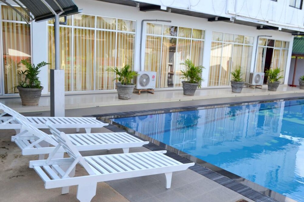 Hotel Home Feel — hotel in Ja Ela