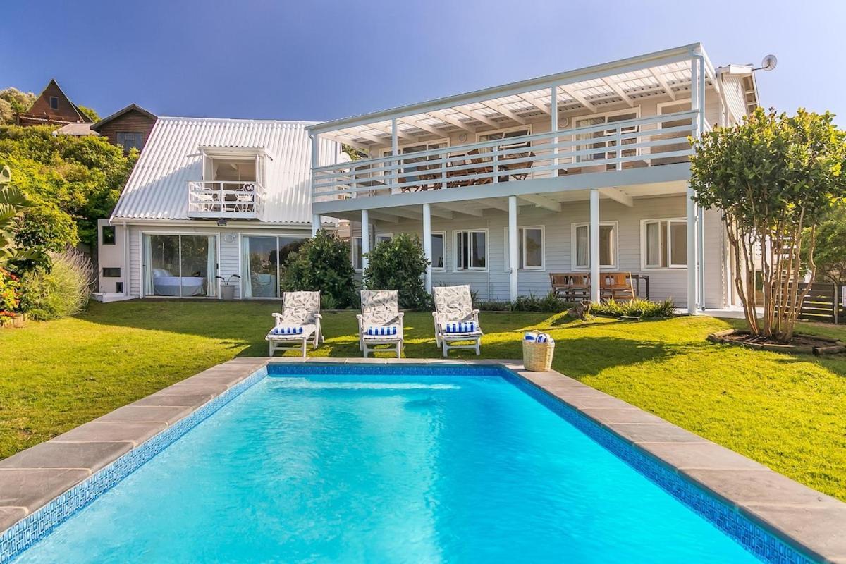 Ocean Villa in Brenton on Sea with pool — 4-Star Luxury Hotel in Knysna, South Africa