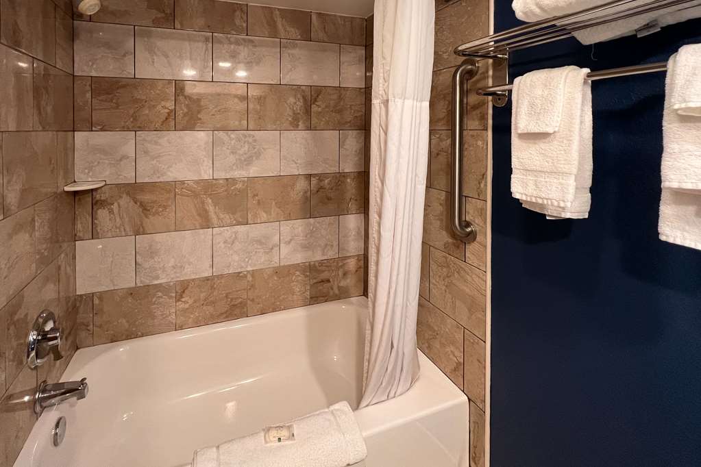 Quality Inn & Suites Louisville East - photo 13