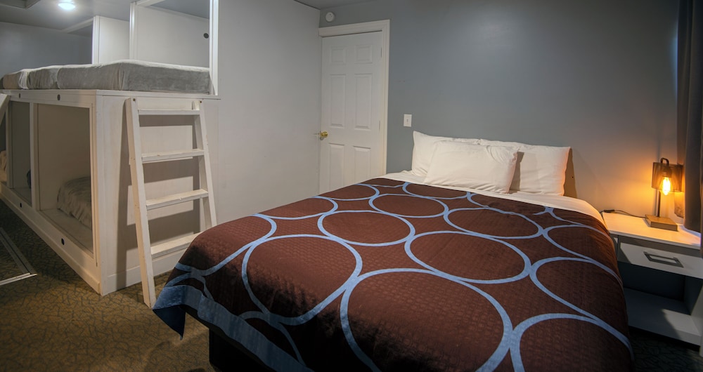 Spirit Lake Resort Motel - photo 7