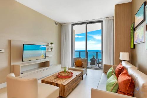 Hollywood Beachfront Apt Amazing View & Amenities — 4-Star Luxury Hotel in Hollywood, United States