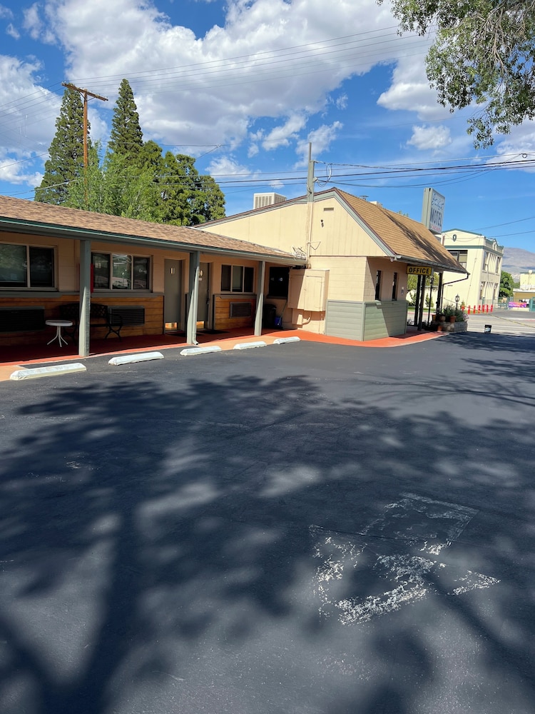 Starlight Motel - photo 24